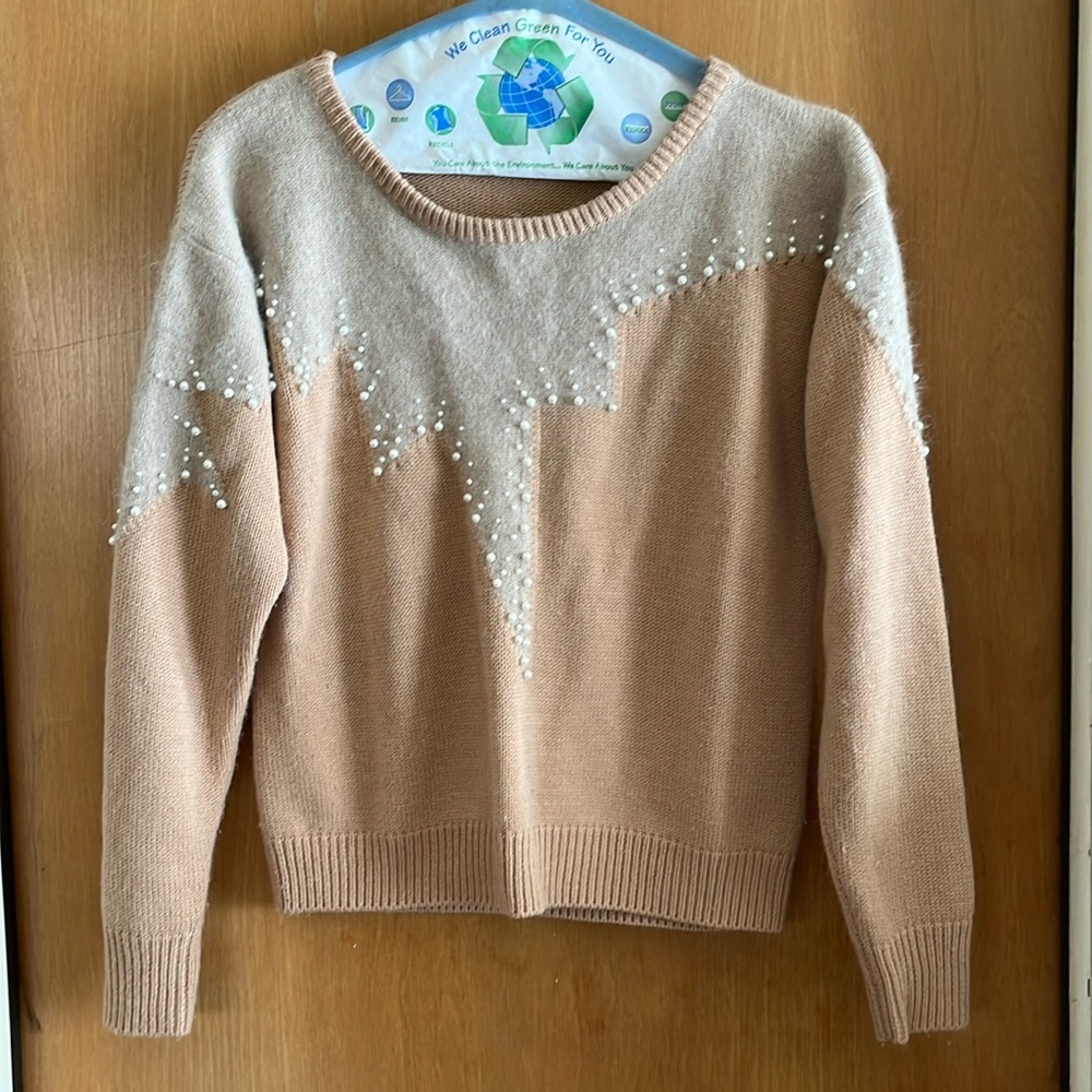 Knitted sweatshirt
